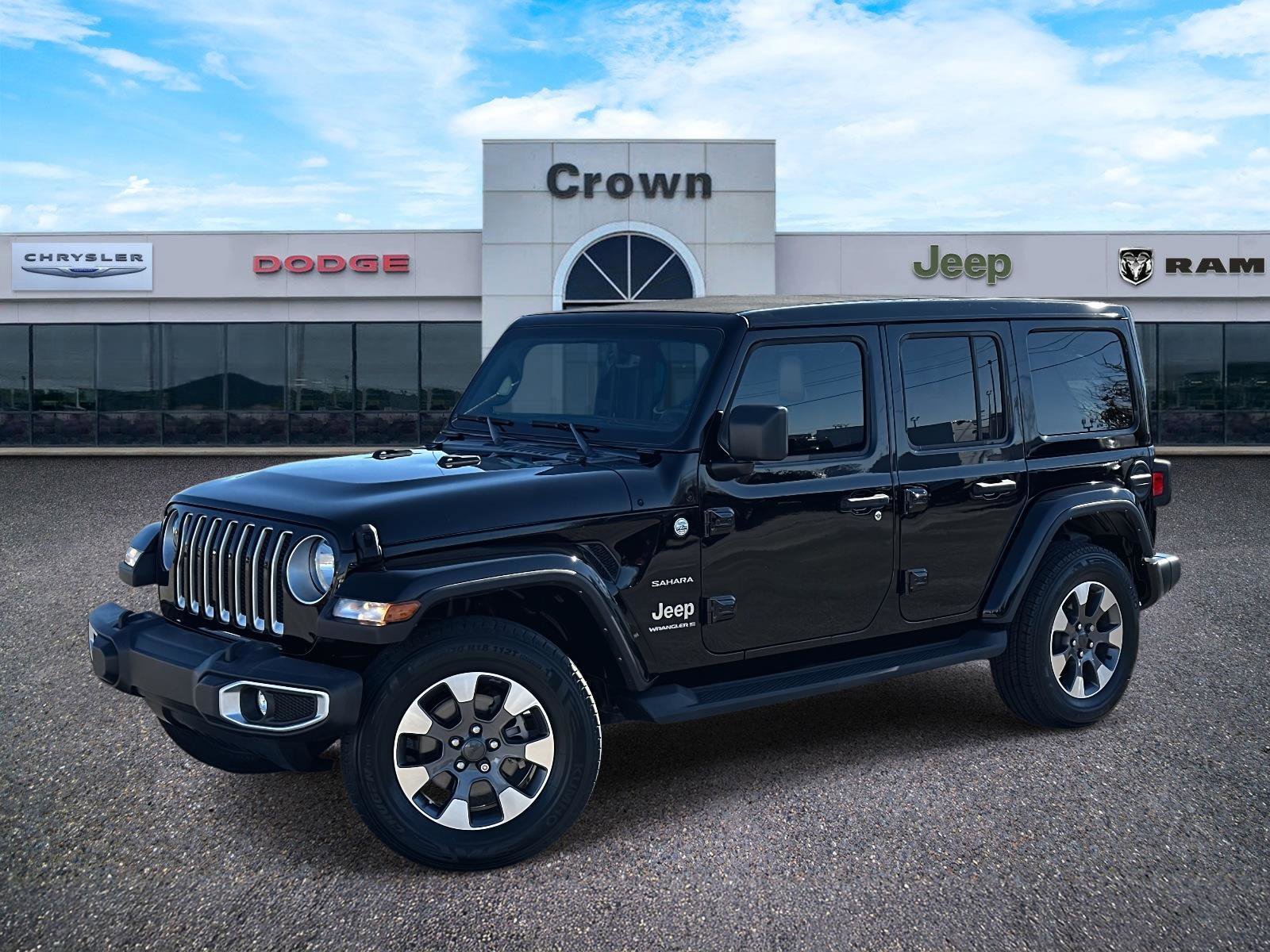 2023 Jeep Wrangler 4-Door Sahara's photo