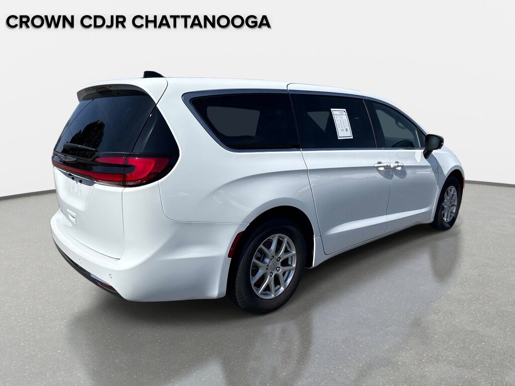 New 2026 Chrysler Pacifica Select Passenger Van