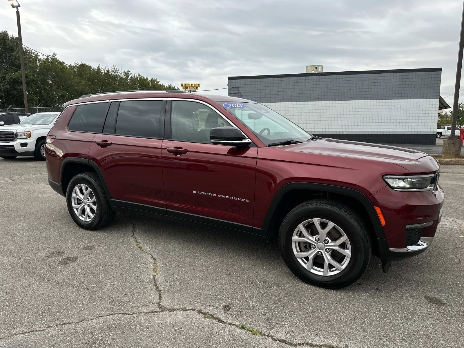 Used 2021 Jeep Grand Cherokee L Limited with VIN 1C4RJKBG7M8177601 for sale in Chattanooga, TN