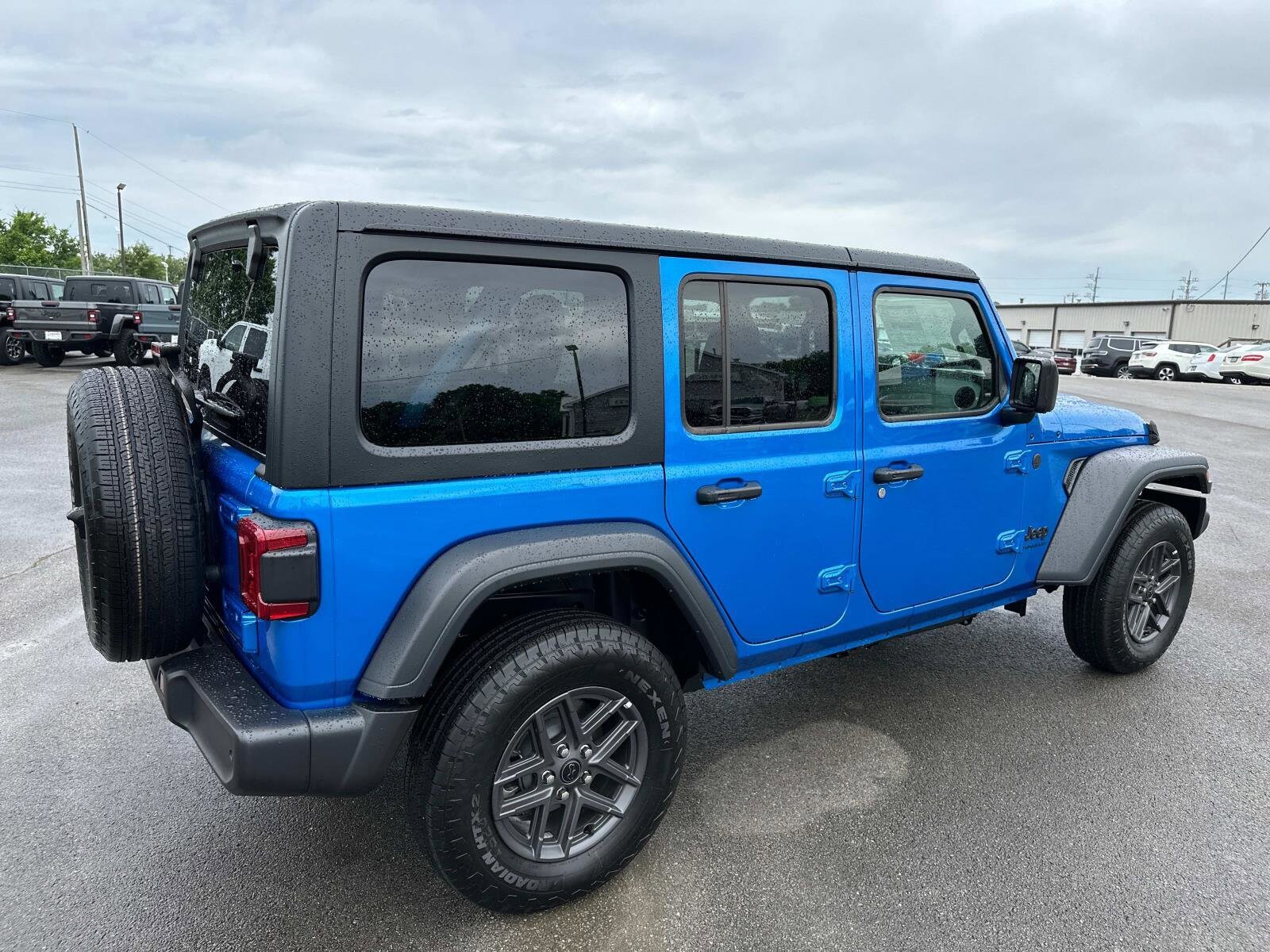 2024 Jeep Wrangler Sport S photo 4