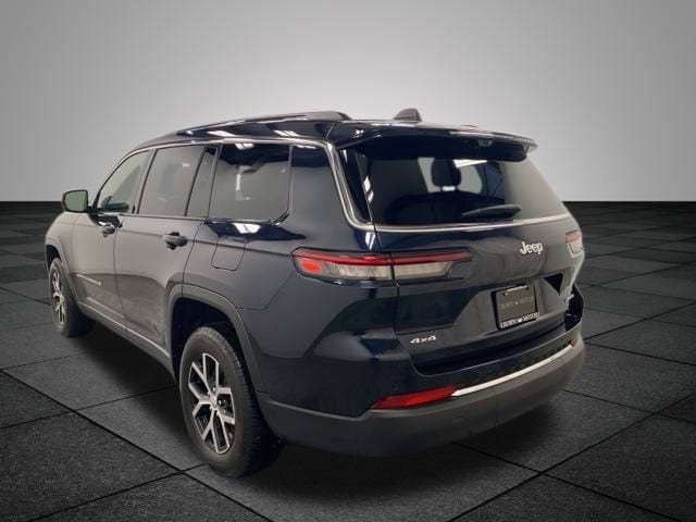 2024 Jeep Grand Cherokee Limited photo 4