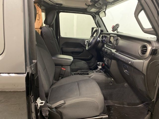 2022 Jeep Wrangler Sport - Photo 20