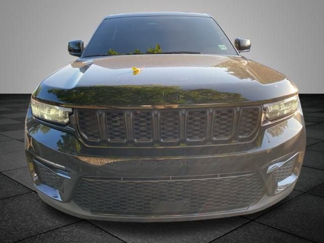2023 Jeep Grand Cherokee Limited photo 2