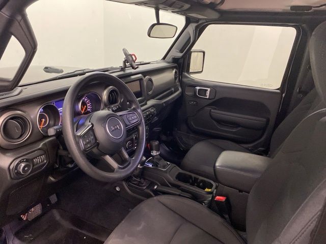 2022 Jeep Wrangler Sport - Photo 8
