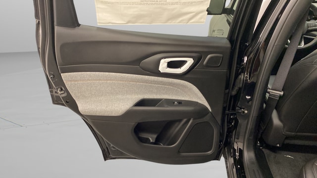 2026 Jeep Compass 85th Anniversary - Photo 29