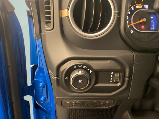 2026 Jeep Wrangler 4-Door Sahara - Photo 17