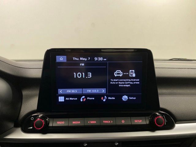 2023 Kia Forte LXS - Photo 11