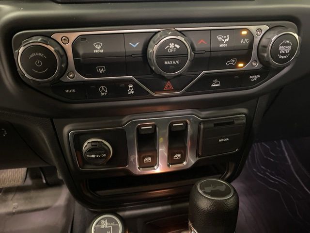2022 Jeep Wrangler Sport - Photo 13