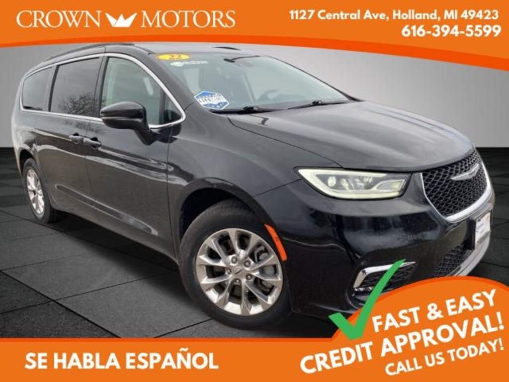 Used 2022 Chrysler Pacifica Touring L Van Passenger Van