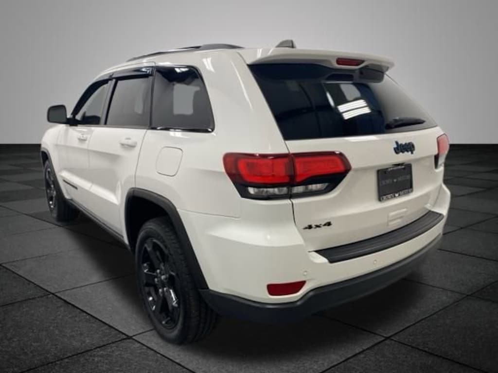 Used 2020 Jeep Grand Cherokee Upland SUV