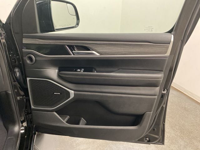 2023 Jeep Wagoneer Series II - Photo 26