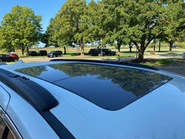 2022 Chrysler Pacifica Limited photo 3