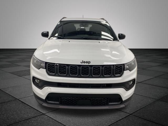 2025 Jeep Compass Latitude photo 2