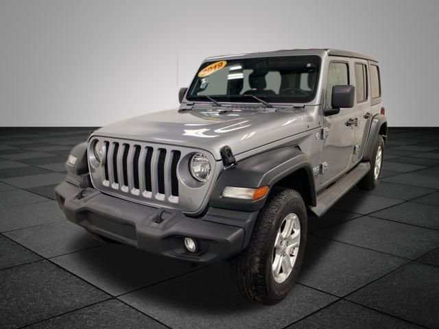 2019 Jeep Wrangler Sport S photo 2