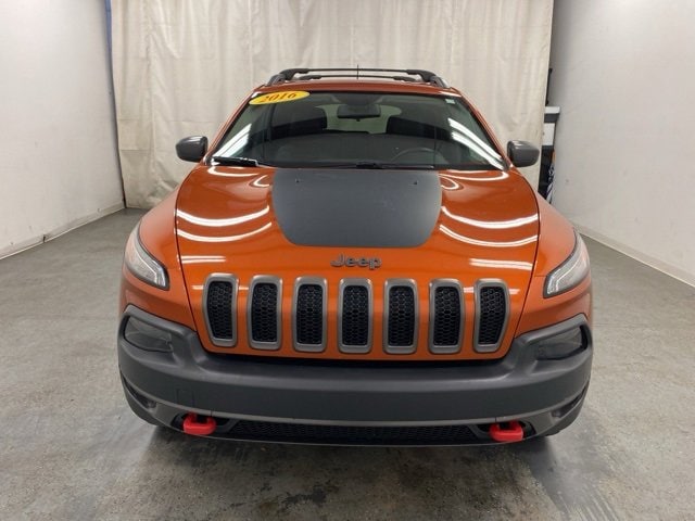 Used 2016 Jeep Cherokee Trailhawk with VIN 1C4PJMBS4GW225983 for sale in Holland, MI