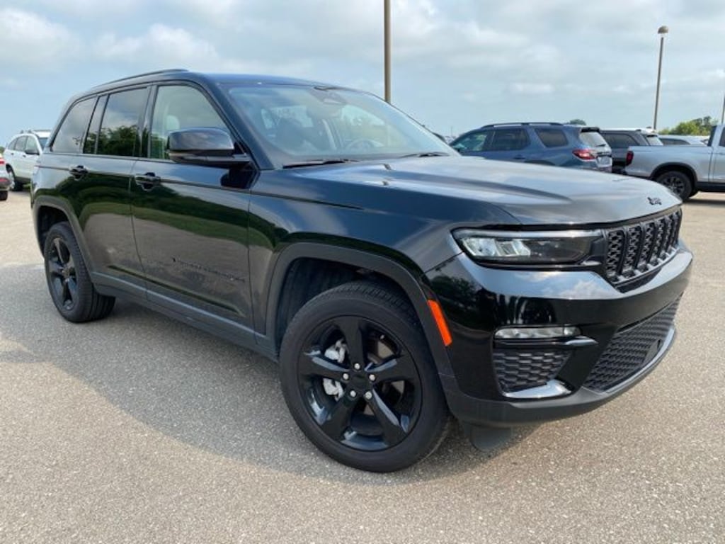 Used 2023 Jeep Grand Cherokee Limited SUV
