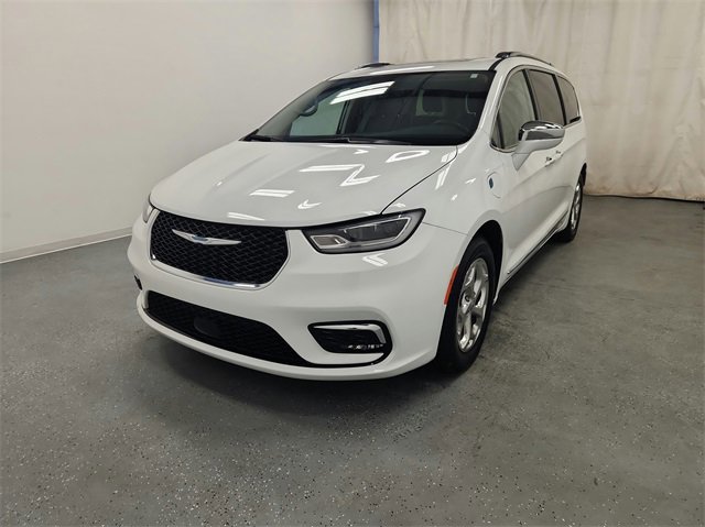 Used 2021 Chrysler Pacifica Hybrid Limited with VIN 2C4RC1S75MR501542 for sale in Holland, MI