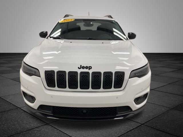 2023 Jeep Cherokee Altitude Lux photo 2