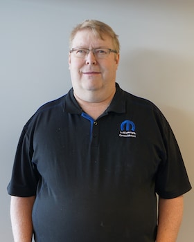 Staff member Bob King from 3e3cccad87f6