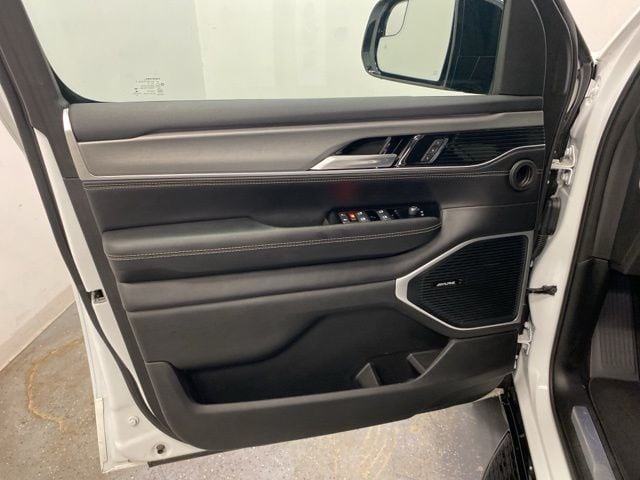 2023 Jeep Wagoneer Series II - Photo 21