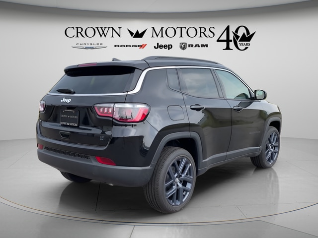 2026 Jeep Compass 85th Anniversary - Photo 5