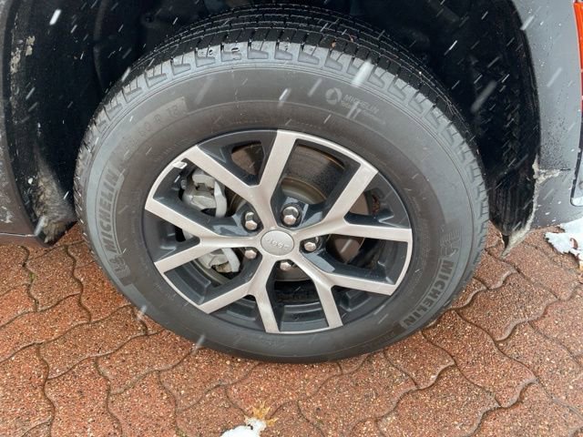 2024 Jeep Grand Cherokee Limited photo 4