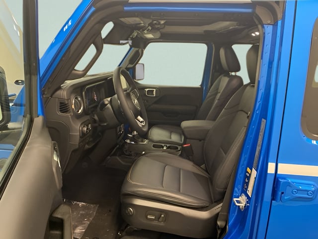 2026 Jeep Wrangler 4-Door Sahara - Photo 8