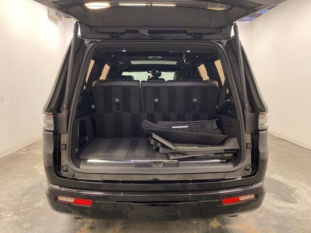 2024 Jeep Grand Wagoneer Series III - Photo 33