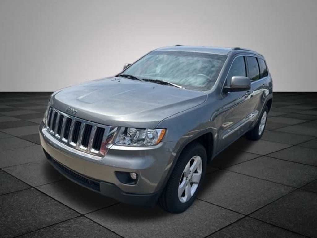 Used 2011 Jeep Grand Cherokee Laredo SUV