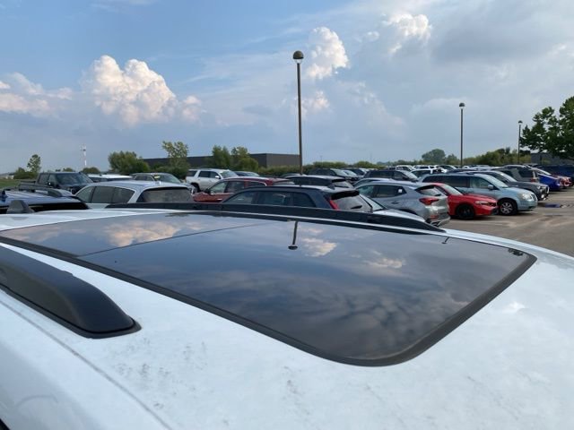 2023 Jeep Grand Cherokee Limited photo 3