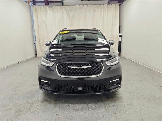 Used 2023 Chrysler Pacifica Limited with VIN 2C4RC1GG5PR570857 for sale in Holland, MI