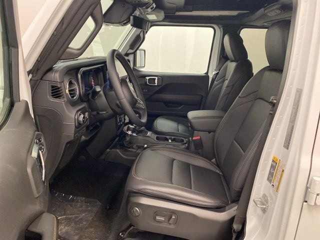 2026 Jeep Wrangler 4-Door Sahara - Photo 8