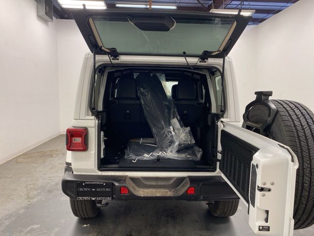 2026 Jeep Wrangler 4-Door Sahara - Photo 26