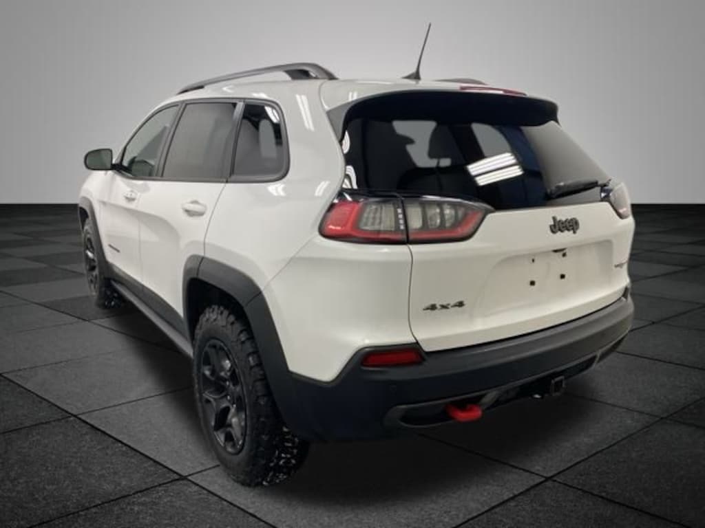 Used 2019 Jeep Cherokee Trailhawk SUV