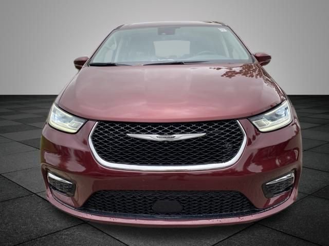 2022 Chrysler Pacifica Hybrid Touring L photo 2
