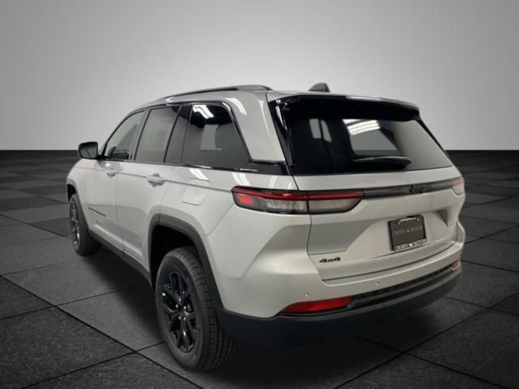 New 2025 Jeep Grand Cherokee ALTITUDE X 4X4 Sport Utility