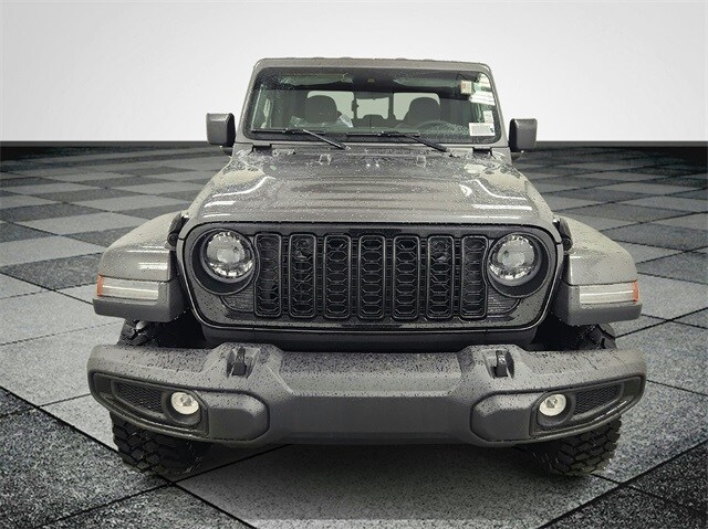 2025 Jeep Gladiator Willys photo 2