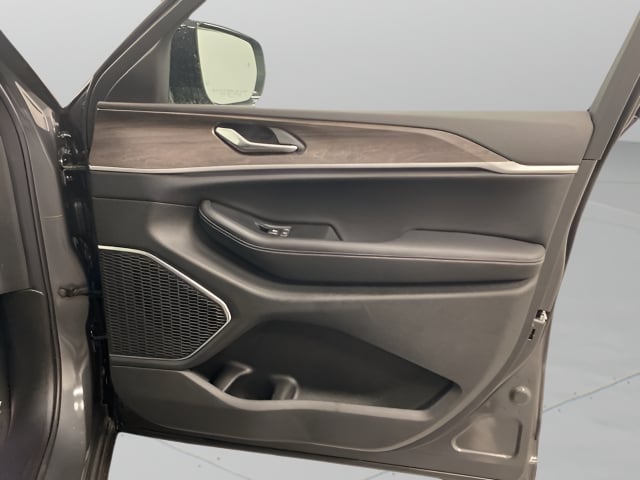 2026 Jeep Grand Cherokee Limited - Photo 25