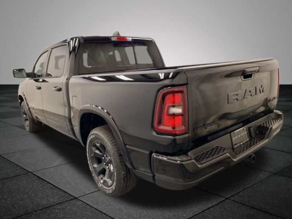 New 2025 Ram 1500 LONE STAR CREW CAB 4X4 5'7 BOX Pickup