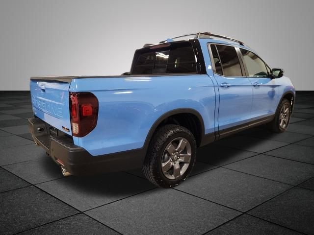 2025 Honda Ridgeline TrailSport photo 3