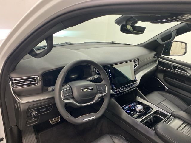 2023 Jeep Wagoneer Series II - Photo 7