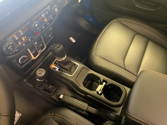 2026 Jeep Wrangler 4-Door Sahara - Photo 14