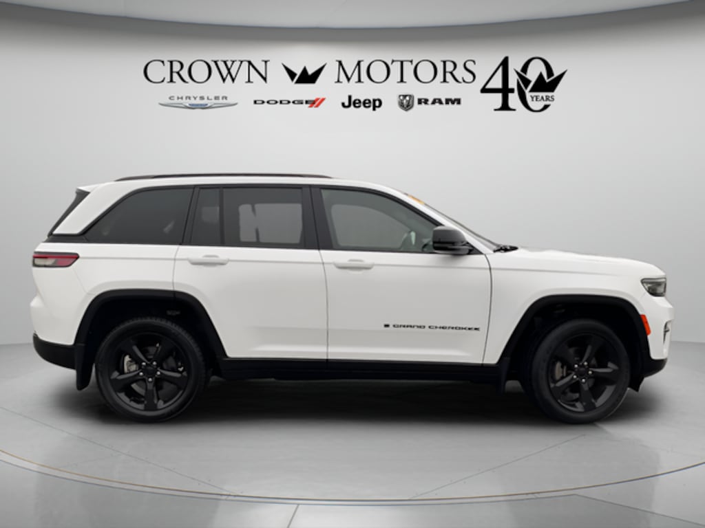 Used 2023 Jeep Grand Cherokee Altitude X SUV