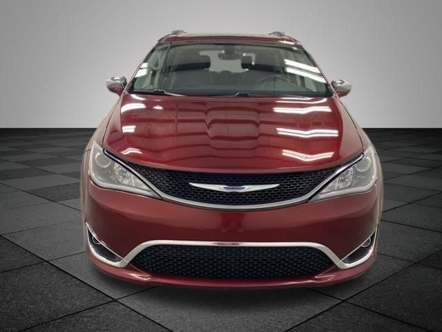 Used 2018 Chrysler Pacifica Limited with VIN 2C4RC1GG0JR314679 for sale in Holland, MI