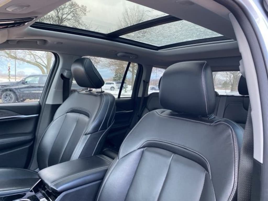 Used 2023 Jeep Grand Cherokee Limited SUV