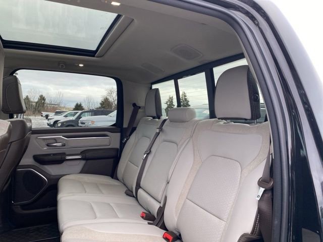 2025 Ram 1500 Laramie photo 3