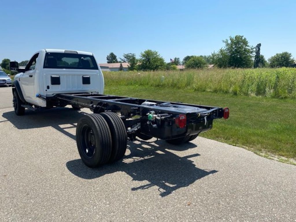 New 2026 Ram 5500 Chassis Cab TRADESMAN REGULAR 4X2 120' CA Pickup