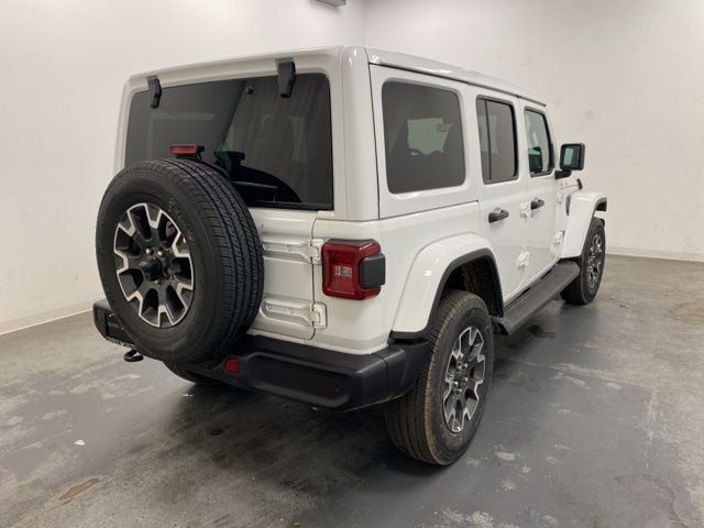 2026 Jeep Wrangler 4-Door Sahara - Photo 6