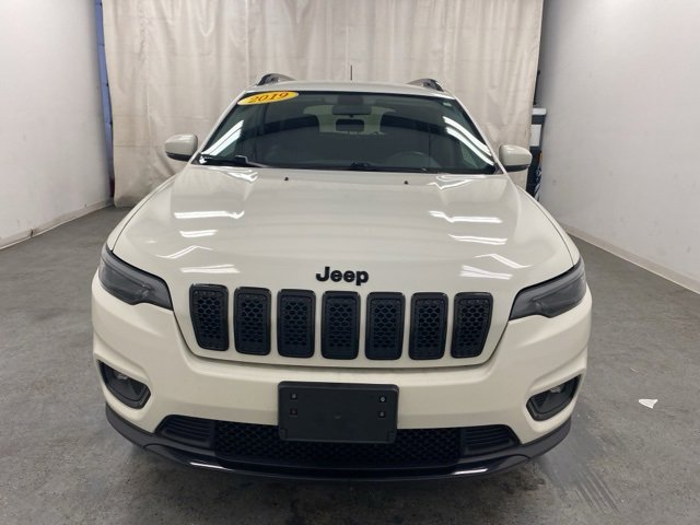 Used 2019 Jeep Cherokee Altitude with VIN 1C4PJMLB3KD362853 for sale in Holland, MI