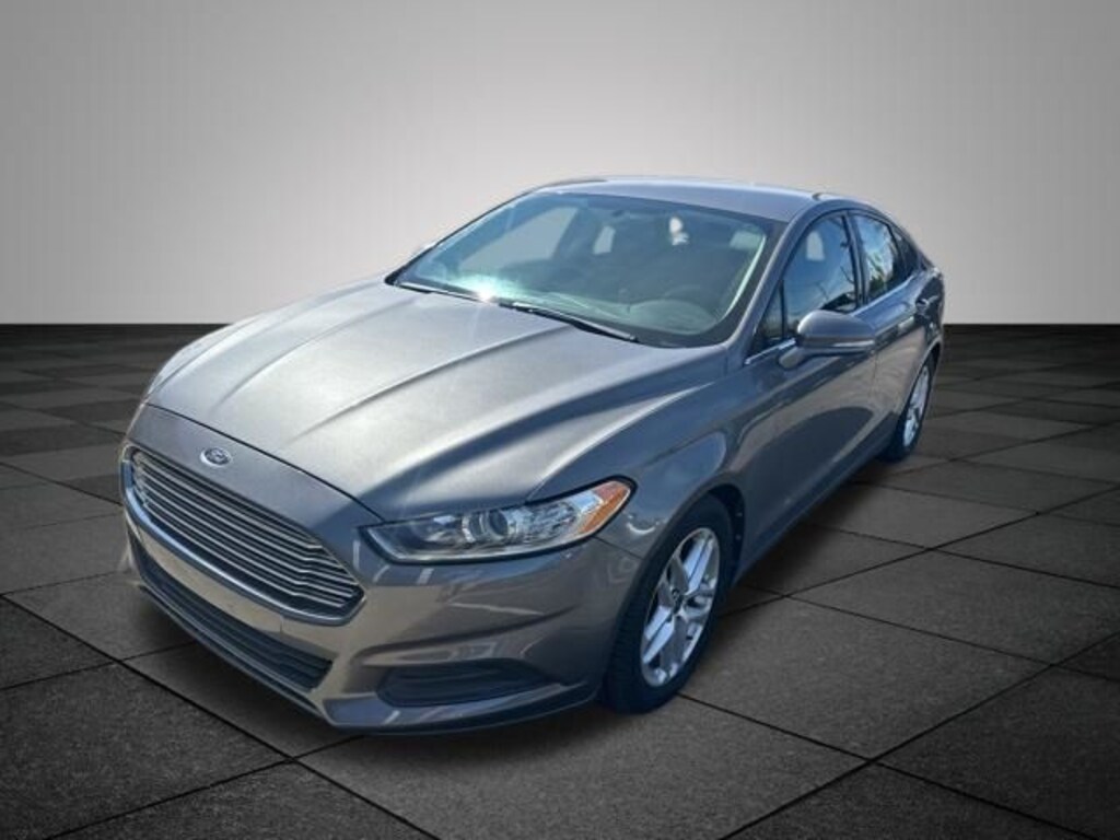 Used 2013 Ford Fusion SE Sedan